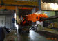 Оранжевый длинный экскаватор достигаемости гремит сверхмощный более большой ряд работы с кронштейном лампы